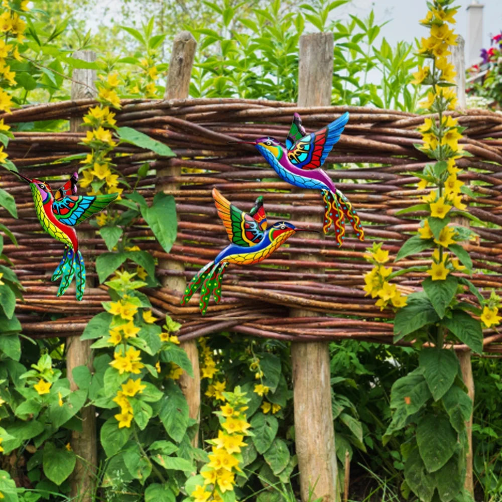 Wrought Iron Hummingbird Wall Hanging Art for Home Decor Indoor Outdoor Universal Garden Bedroom Office